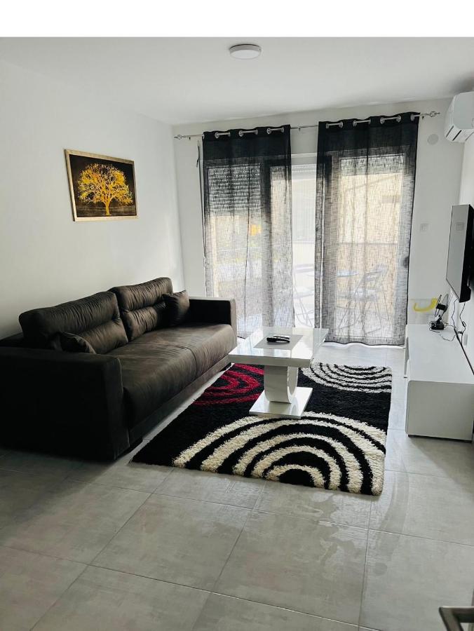 Apartmani K&V Veliko Gradište Exterior foto